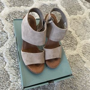 TOMS Majorca Cutout 9 Desert Taupe Suede